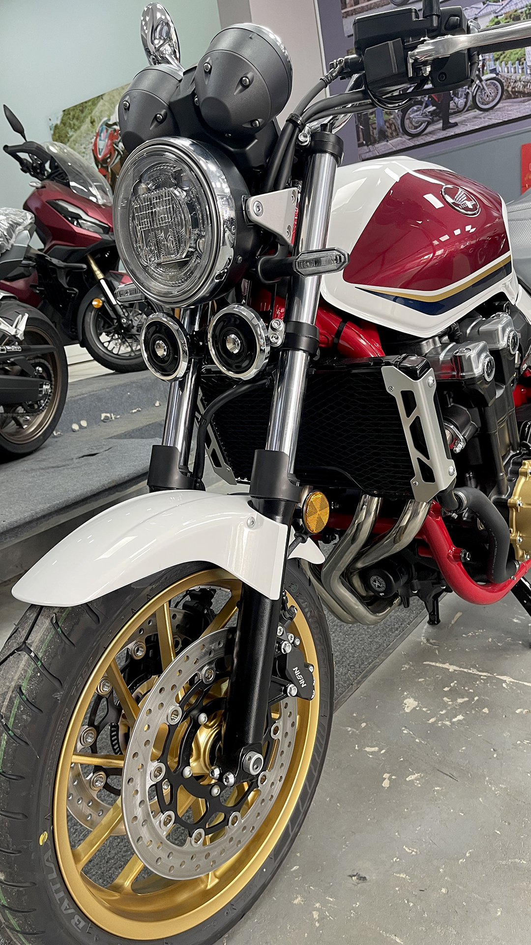 Honda CB1300SF 2022